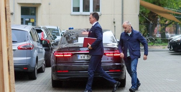Przesłuchanie marszałka Sejmu Szymona Hołowni zostało przerwane