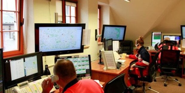 Awaria numerów alarmowych. Problemy z dodzwonieniem się na 112 i pogotowie