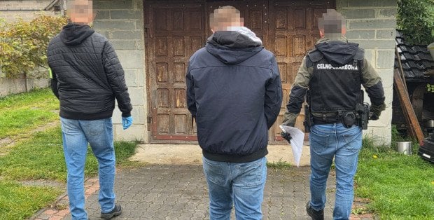 Zatrzymano 9 osób w związku z handlem paliwami. Straty SP szacowane są na 23 mln zł