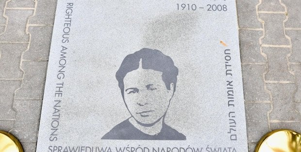 Odsłonięcie tablicy pamięci Ireny Sendlerowej na Ochocie