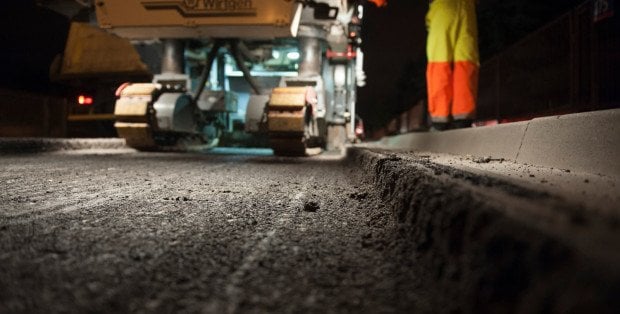 Asfaltowanie warszawskich ulic i biegi. W weekend utrudnienia w sześciu dzielnicach