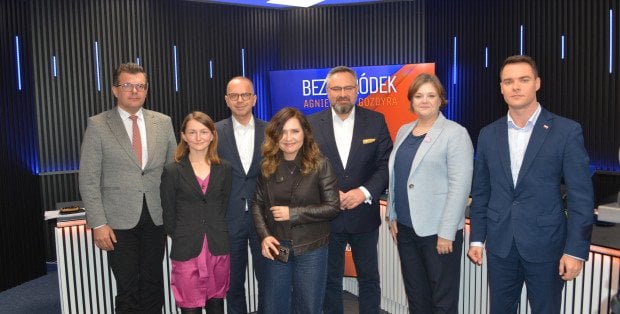 Atak na siedzibę PO w Warszawie. Czy przyczyniły się do niego słowa R. Bąkiewicza?