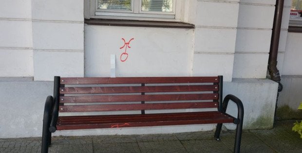 Zniszczył zbytki, trafił do aresztu. 39-latkowi grozi osiem lat więzienia