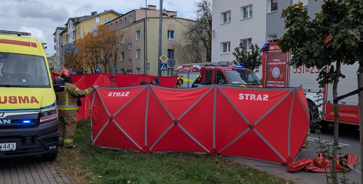 Dwie dziewczynki potrącone na przejściu dla pieszych. Na miejscu służby