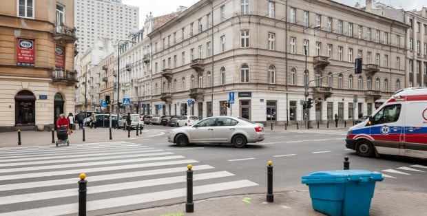 Zamiast remontu ochrona konserwatora. Czy Krucza będzie ulicą zabytkową?