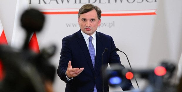 26 przestępstw, w tym kierowanie grupą przestępczą. Wniosek o uchylenie immunitetu Z. Ziobrze w Sejmie