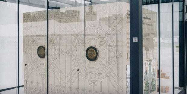 Niezwykłe odkrycie podczas badań archeologicznych Grobu Nieznanego Żołnierza w Warszawie