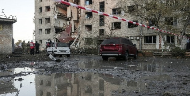 Co najmniej 13 osób rannych w wyniku rosyjskich ataków; celem obiekty energetyczne