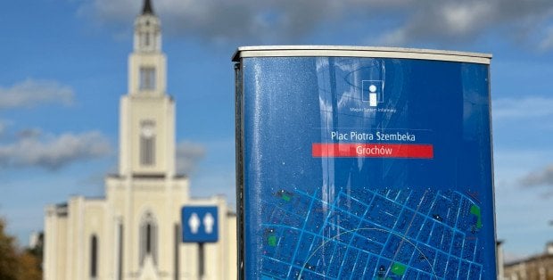 Plac Szembeka niechlubną wizytówką stolicy? Władze dzielnicy chcą to zmienić