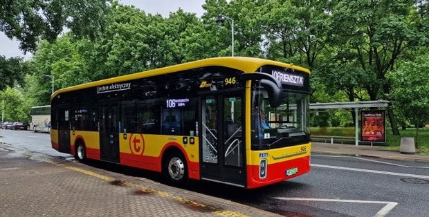 Chińskie autobusy w Warszawie mogą być zatrzymane zdalnie? MZA odpowiada