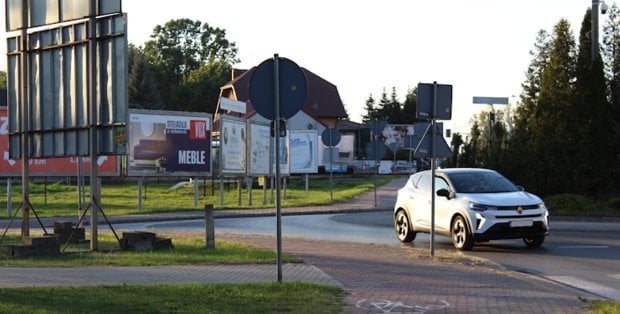 Nowe zasady wywieszania reklam w Mińsku. Mieszkańcy mogą się wypowiedzieć