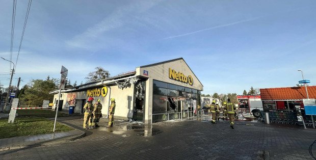 Pożar Netto w Grodzisku Mazowieckim. „Sąsiedzi słyszeli wybuchy”