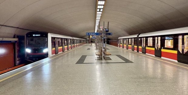 Dziesięć stacji metra zamkniętych na cztery dni [SZCZEGÓŁY]