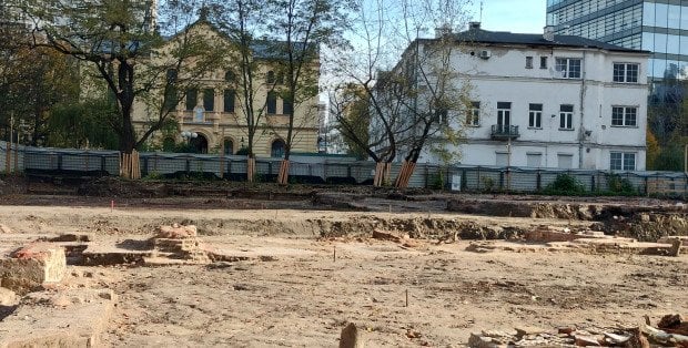 Odkopano pozostałości po dawnej Fabryce Czekolady „Venus”