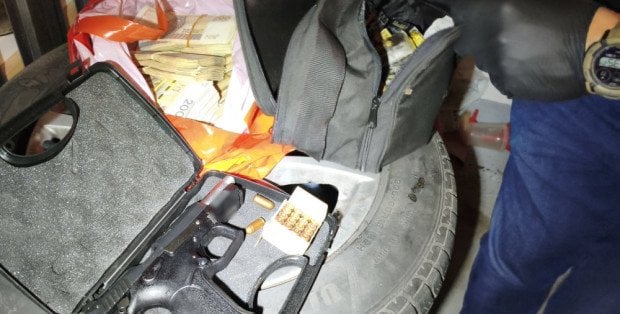 Kilogramy narkotyków, milion złotych w gotówce i zatrzymany 46-latek