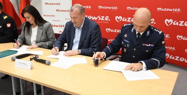 Samorząd Mazowsza wspiera policjantów w Legionowie. Dostaną m.in. trenażer strzelecki