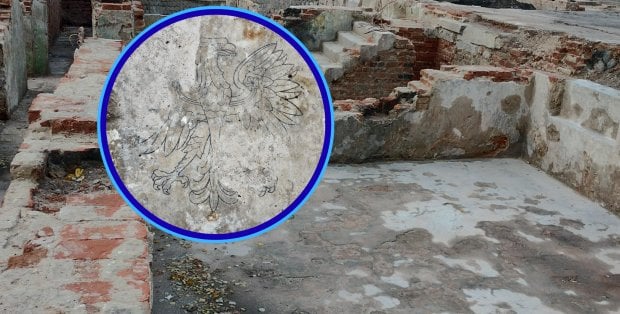 Polskie godło na podłodze piwnicy. Niespotykane odkrycie w Śródmieściu