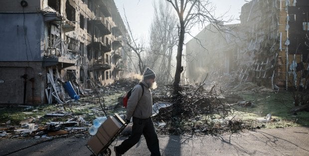 Rosyjski atak czterema rakietami i 114 dronami. Dwie osoby zginęły