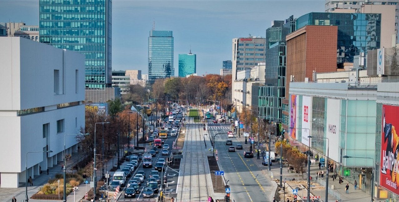 Spodziewane utrudnienia na rondzie de Gaulle'a i Marszałkowskiej. Możliwe objazdy