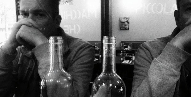 Historia leczenia alkoholizmu na świecie i w Polsce – od represji do terapii