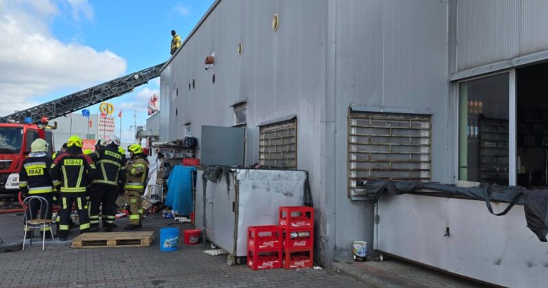 Pożar w Wólce Kosowskiej. Zaplecze baru w płomieniach