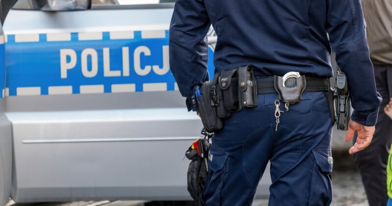 Zamknął się w piwnicy i udawał, iż ma zawał. Był poszukiwany listem gończym