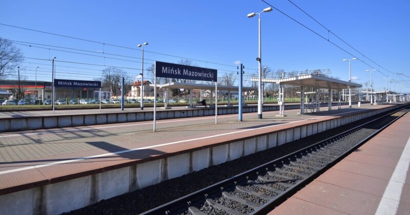 Девочка лежала на платформе, рядом с ней лежали лекарства. «Она была в ужасе»