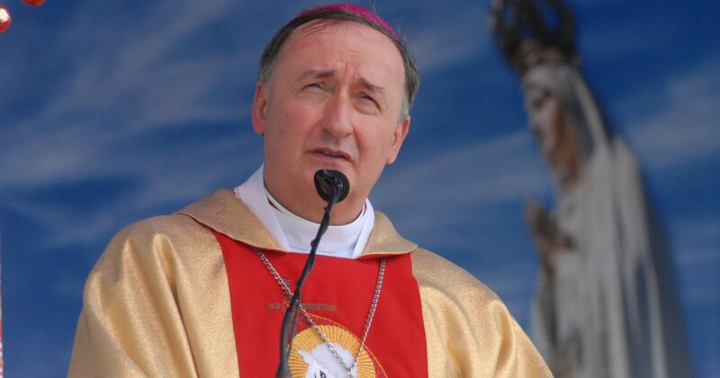 Biskup oskarżony o tuszowanie pedofilii. Proces nie ruszył zgodnie z planem