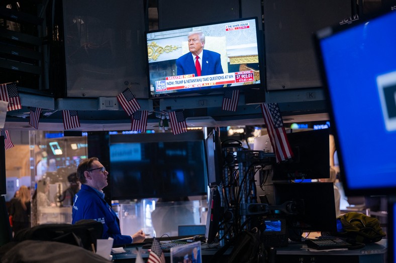 Krach na giełdzie jest częścią „tajnego planu” Trumpa „Teorie krążyły od miesięcy”