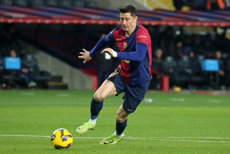 Lewandowski „ustrzeli” swój dawny klub? Symulacja meczu Barcelona – BVB