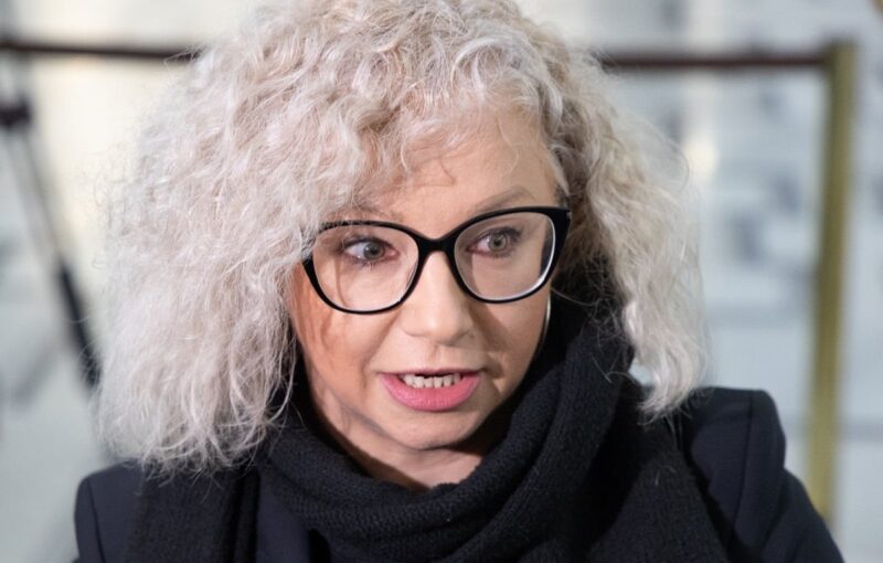 Kotula chce, żeby UE wprowadziła nam „małżeństwa” LGBT?