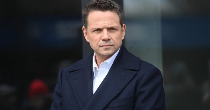 Chaos surrounding the debate in Końskie. Rafał Trzaskowski changed his head  at the last minute