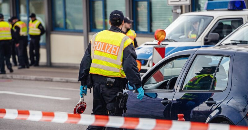Brutalny atak nożownika w Berlinie. Napastnik nie żyje