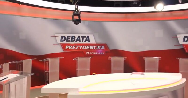 Rośnie napięcie przed debatą prezydencką. Ludzie gromadzą się przed TV Republika