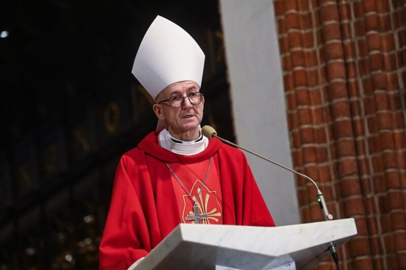 Abp Galbas mocno w obronie lekcji religii w szkole!
