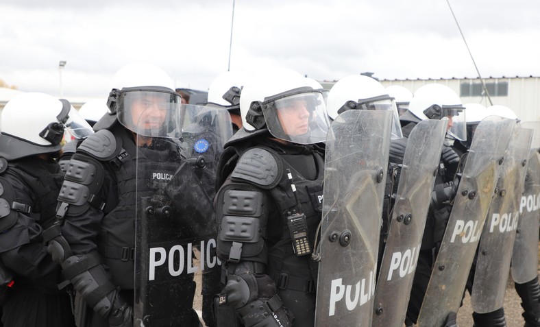To największa misja międzynarodowa polskich policjantów. „Służba w pełnym napięciu”