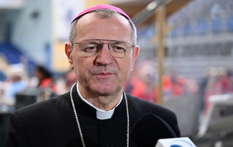 Abp Wojda: Zwycięstwo Jezusa umacnia nas w pielgrzymowaniu