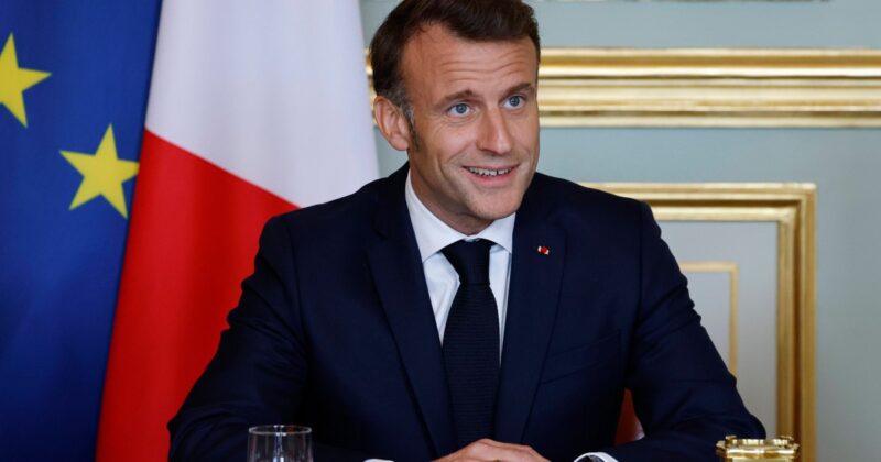 Wcześniejsze wybory we Francji? Pałac Elizejski reaguje na plotki nietypowym tweetem. „FAŁSZ”