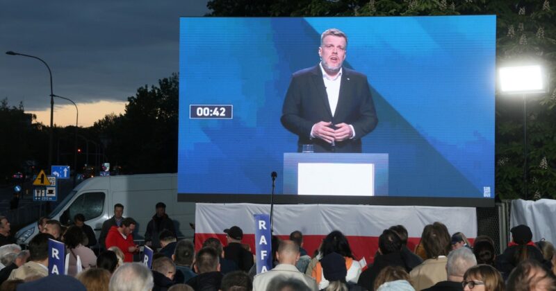 Adrian Zandberg atakuje Rafała Trzaskowskiego. „Nie jest panu wstyd?”