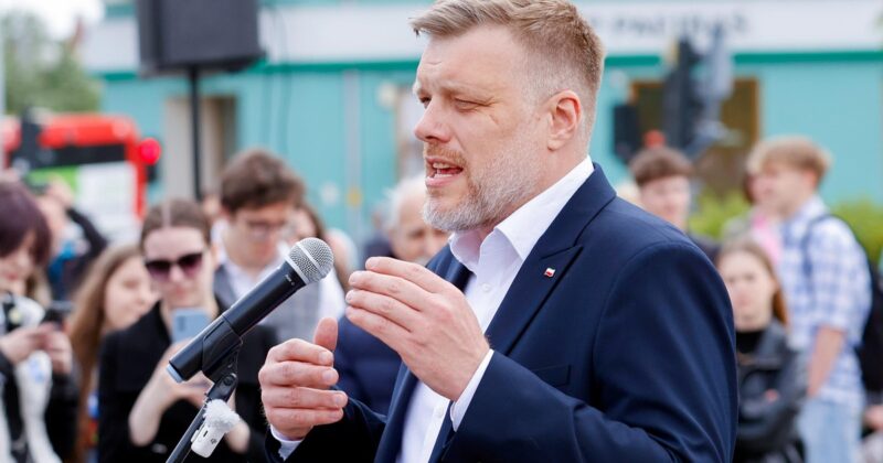 Adrian Zandberg uderza w konkurentów. „Bankructwo polityki PO-PiS-u”
