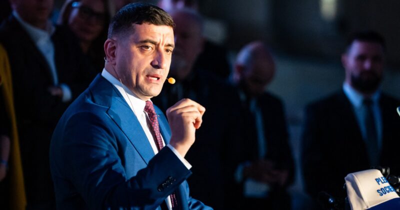 Проигравший кандидат в Румынии не сложит оружия. «Эта война только начинается»