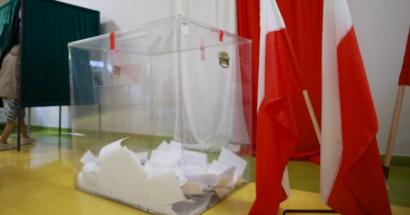 Сельский староста реагирует на самую низкую явку в Польше. «У нас было причастие»