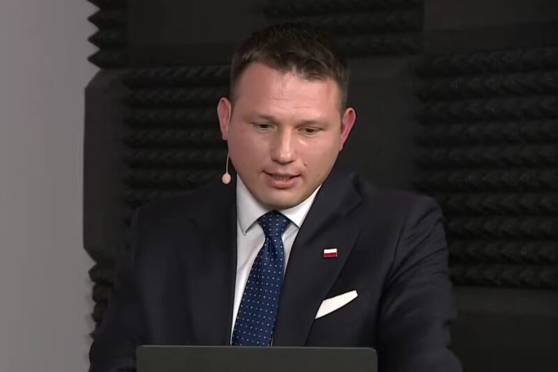 Wyborcy Nawrockiego wkurzeni na Mentzena. „Duży zawód”