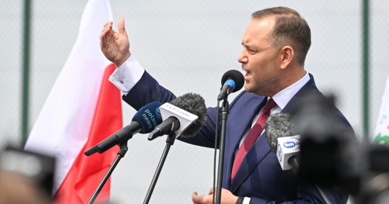 „Leszcz z półświatka”. Posłowie koalicji krytykują kandydata PiS