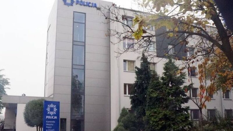 „Kopał i groził”. Atak na ratowników medycznych