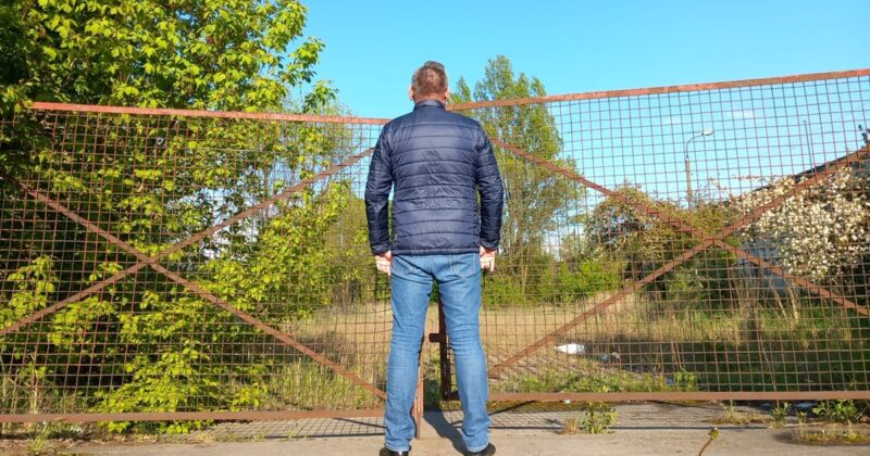 Był agentem policji w więzieniu. Pomagał w sprawie zabójstwa. „Oszukali mnie”