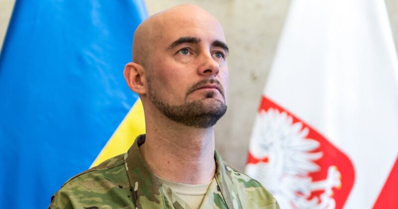 Fronty Wojny. Damian Duda ostro o odrealnieniu polskiego wojska: „Myślą, iż to peleryna niewidka”