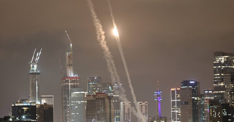 Израиль и Иран нападают друг на друга. Беспокойная ночь на Ближнем Востоке