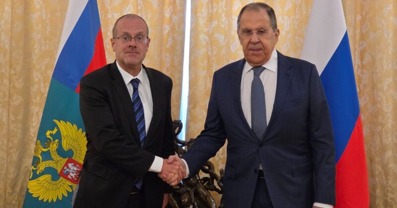 Światowa Organizacja Zdrowia wyciąga rękę do zbrodniarzy