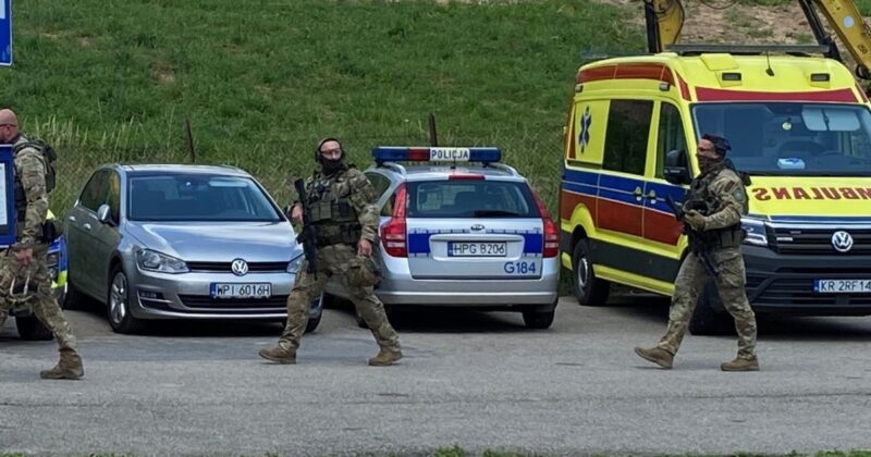 Mieszkańcy Starej Wsi w strachu po okrutnej zbrodni. „To, co się dzieje, mogliśmy oglądać w filmach”